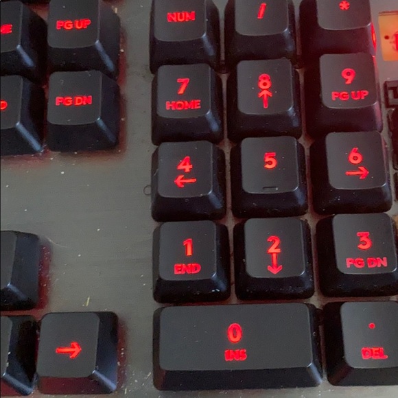 Logitech L.E.D keyboard - Picture 2 of 2